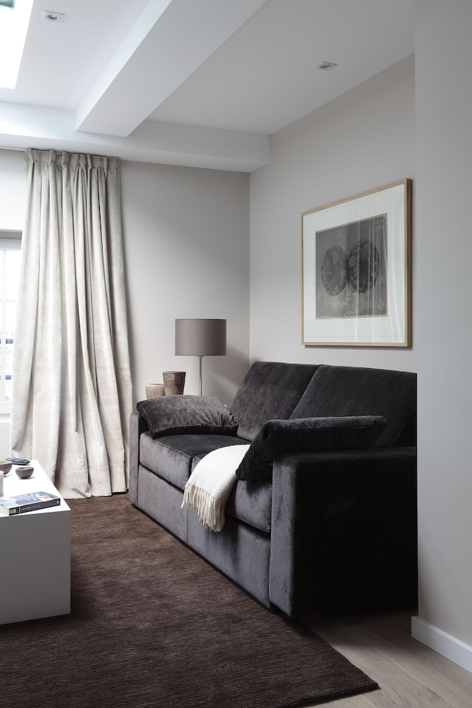 Apartments Rambla 102 12/45