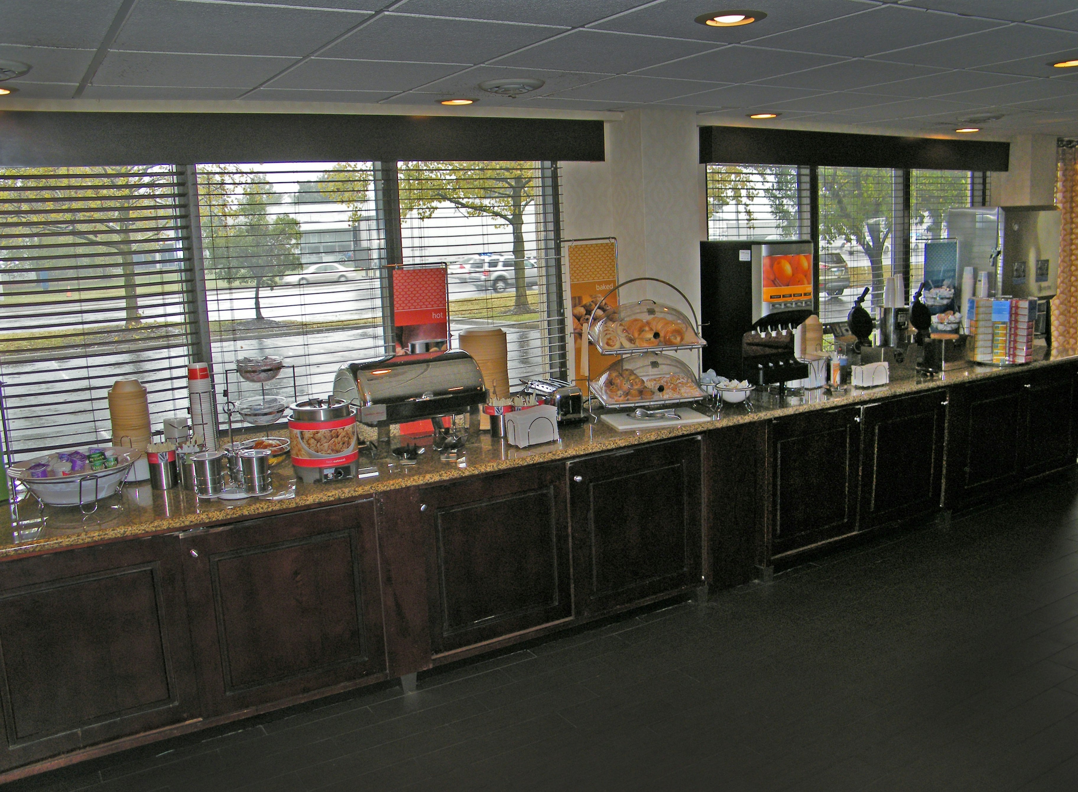 Hampton Inn Norfolk/Chesapeake (Greenbrier Area) 12/46