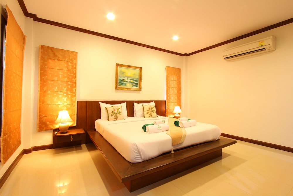 The Green Beach Resort 33/75