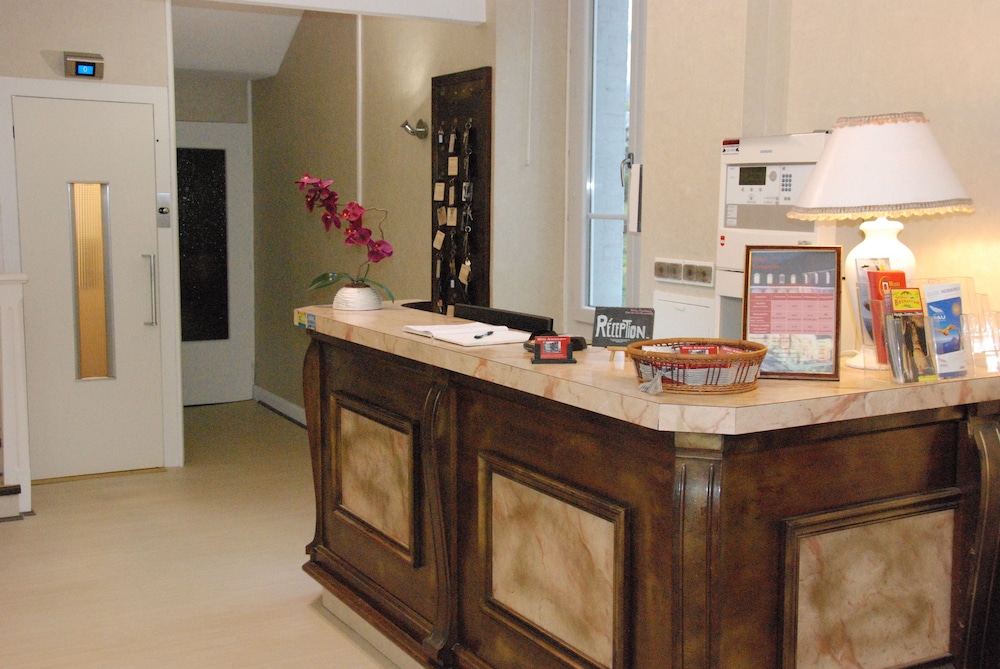 Hotel Acropolis 5/66