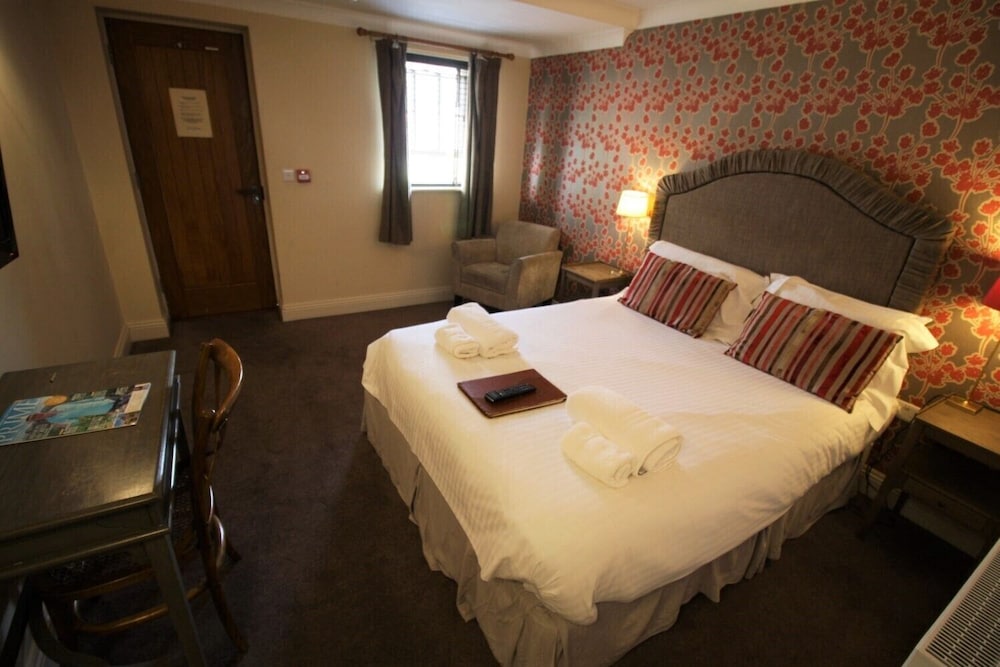 The Angel Hotel 20/50