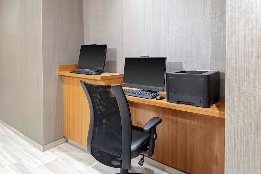 SpringHill Suites by Marriott Kansas City Plaza 37/39