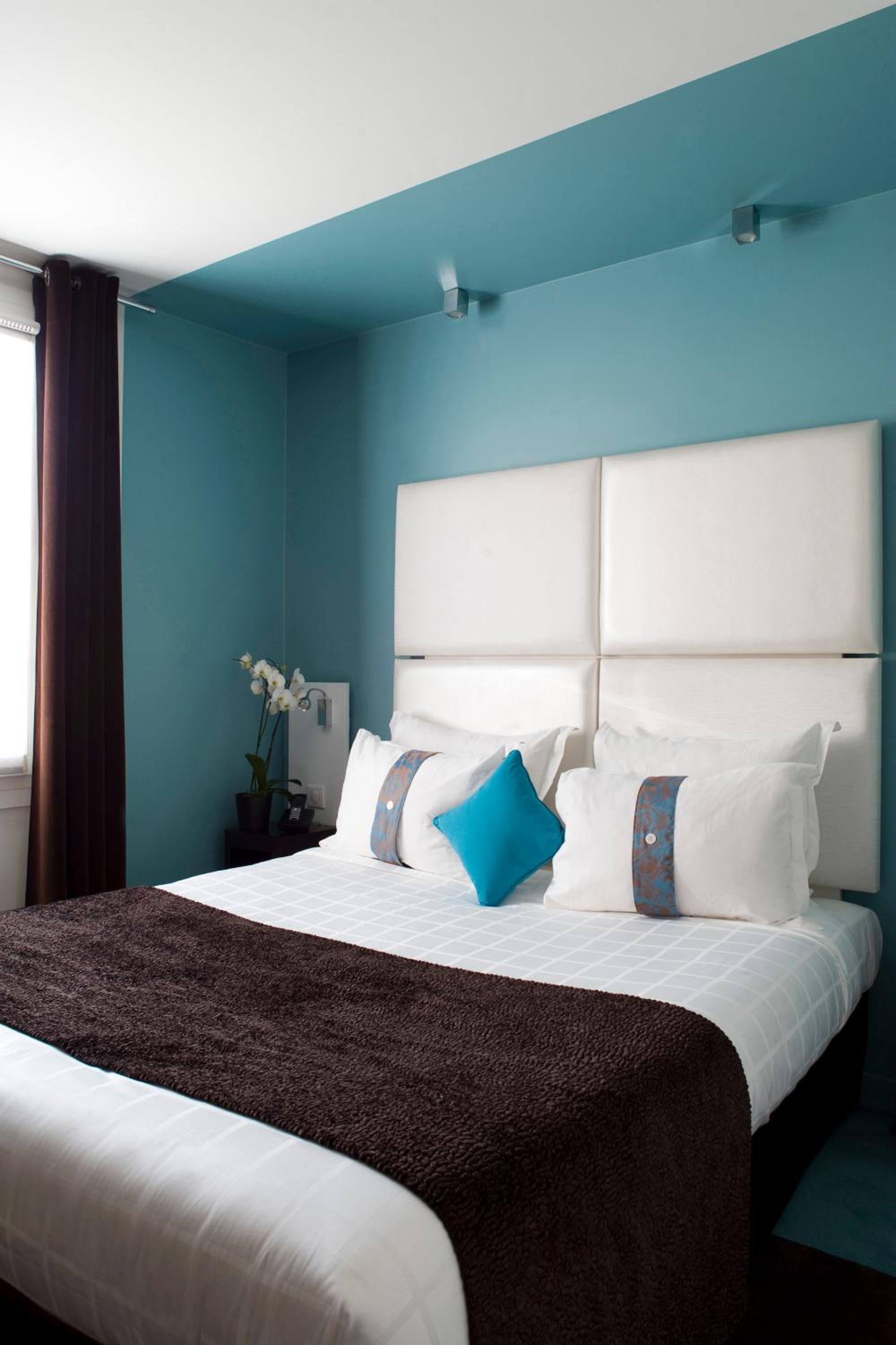 Adjoining, Family, Queen Bed، Grand Hotel Saint Michel 2/9
