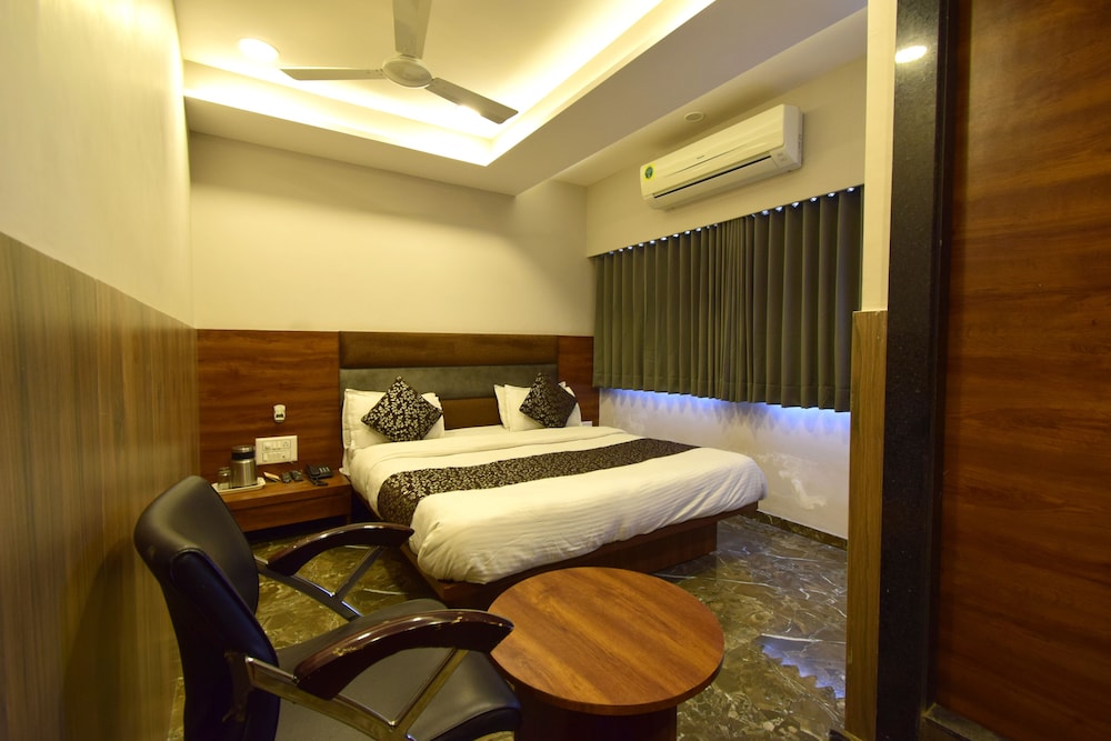 HOTEL LAKE PALACE 18/32