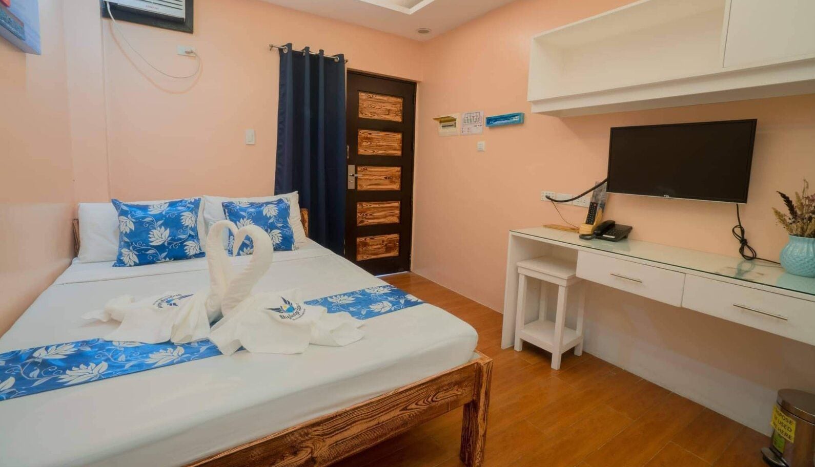 BUDGET, DOUBLE BED