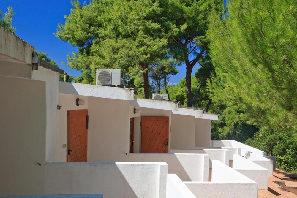HOTEL KYRIE ISOLE TREMITI 34/40