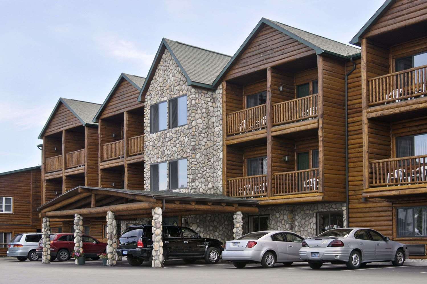 Super 8 By Wyndham Bridgeview Of Mackinaw City 26/27