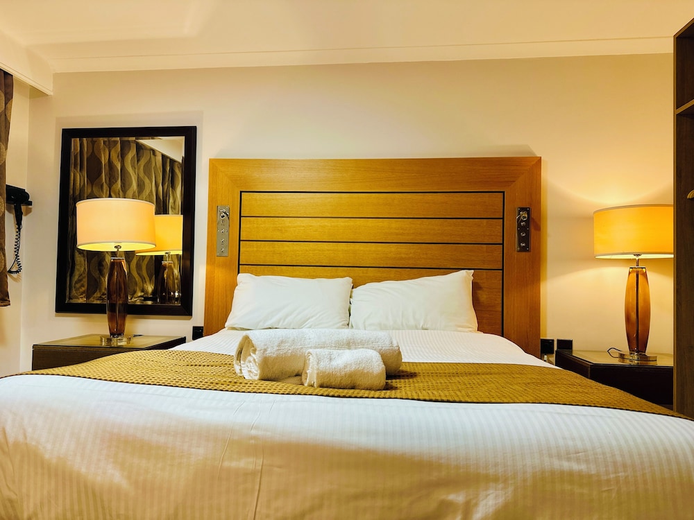 OYO Crown Hotel Stone 14/50