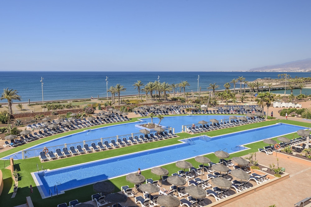 Cabogata Beach Hotel Spa 62/68