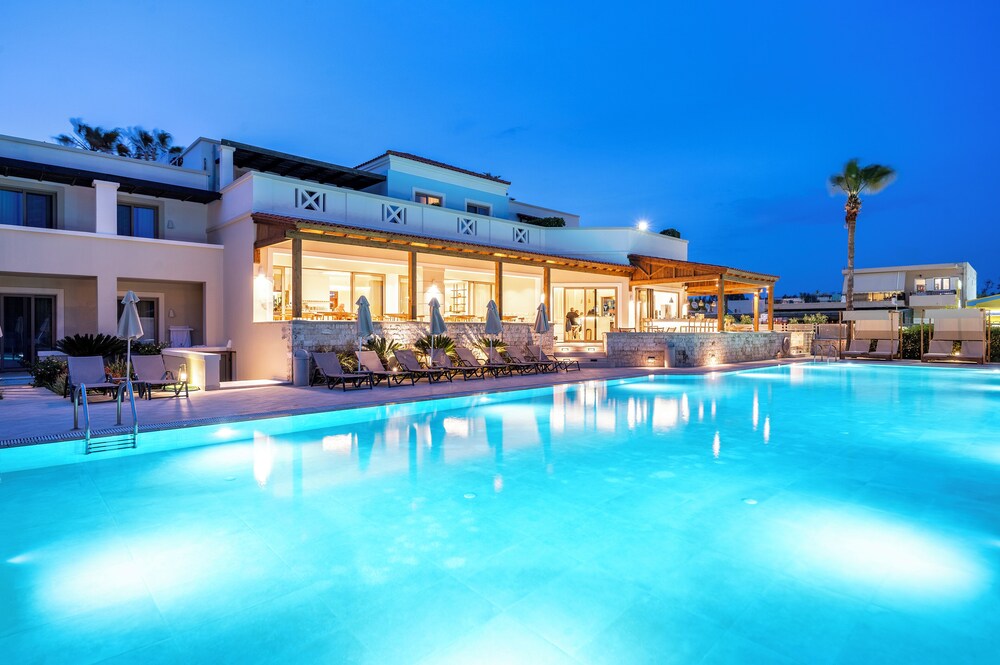 Aegean Houses 7/121