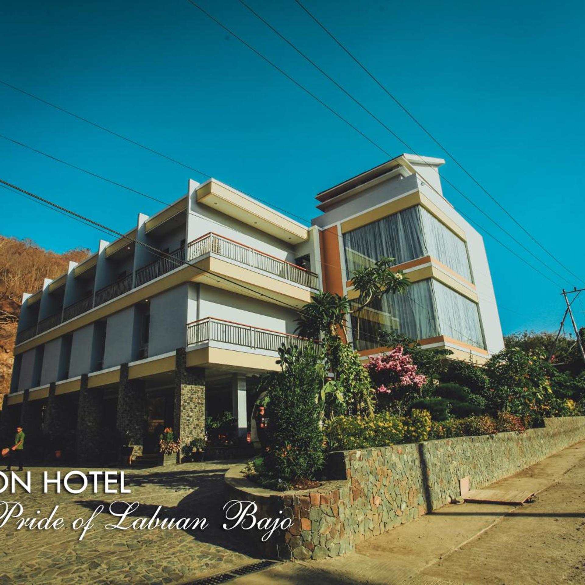Kalton Hotel Labuan Bajo 7/55