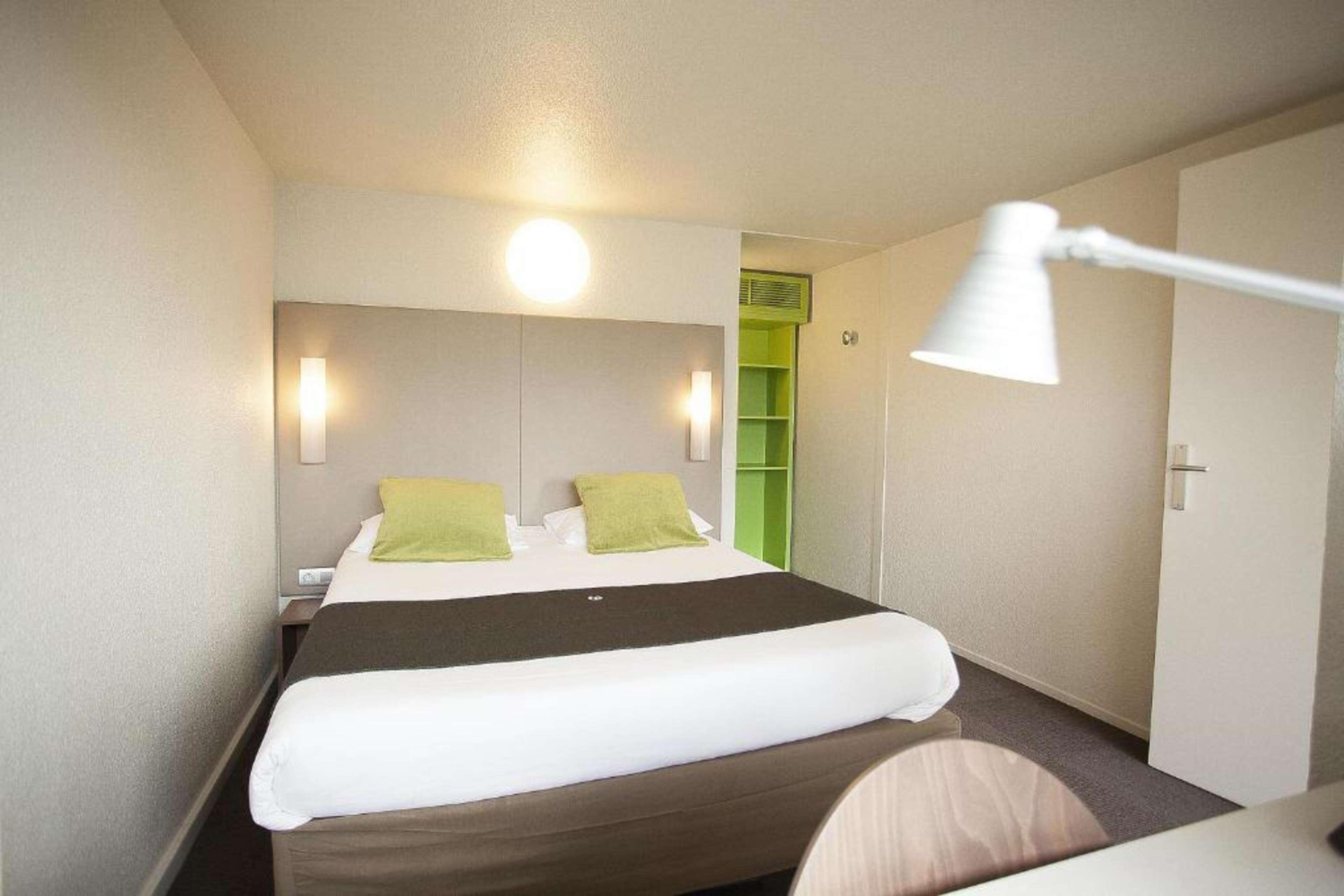 Room at B&B HOTEL Avignon Sud Parc des Expositions, AVIGNON