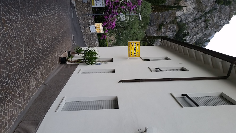 Hotel Augusta Garni 7/63