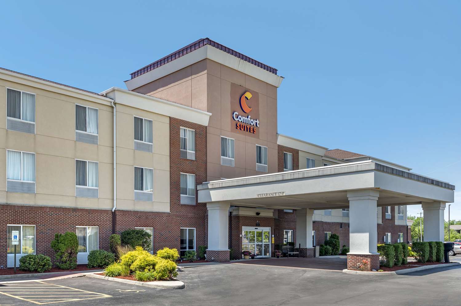 Comfort Suites Urbana Champaign University Area 15/19