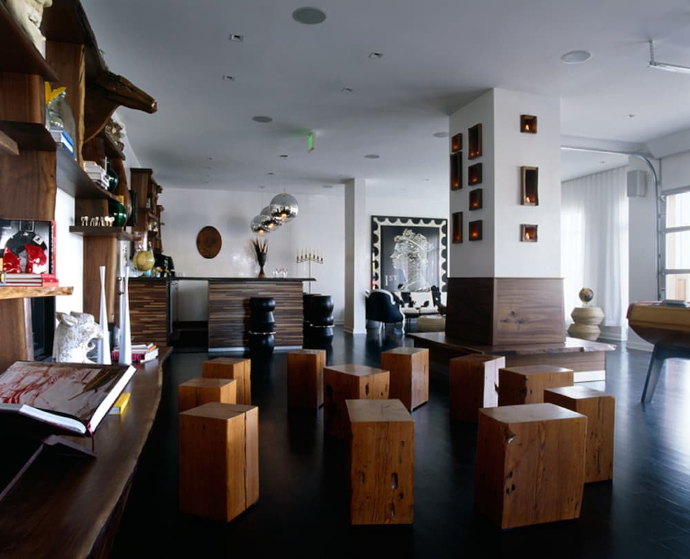 Bungalow Hotel 54/71