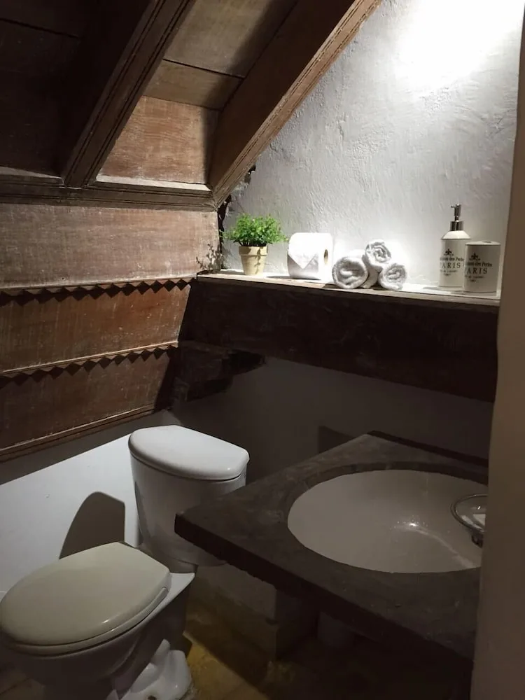 Hotel Casa la Tablada 48/50
