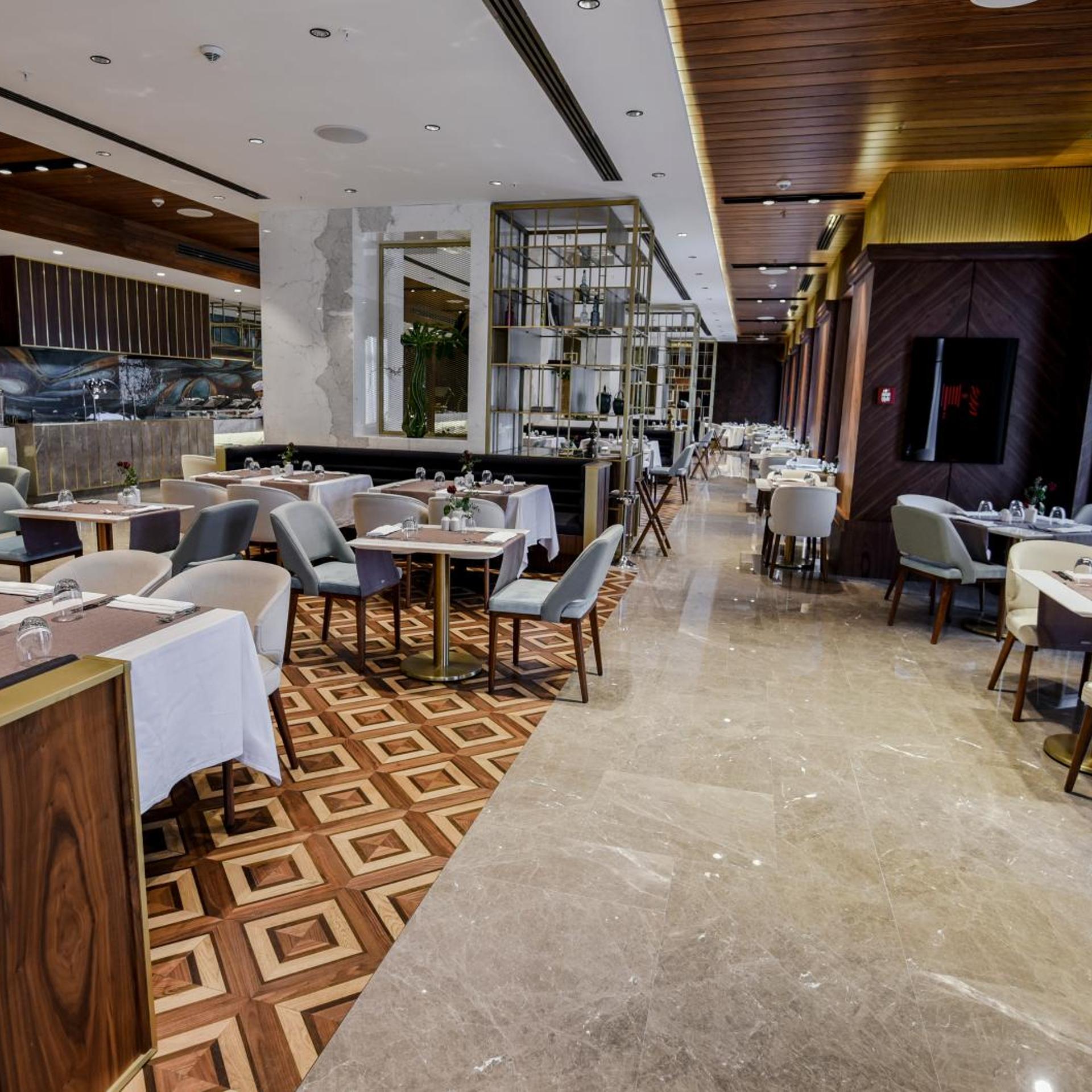 Rocks Hotel Casino 50/64
