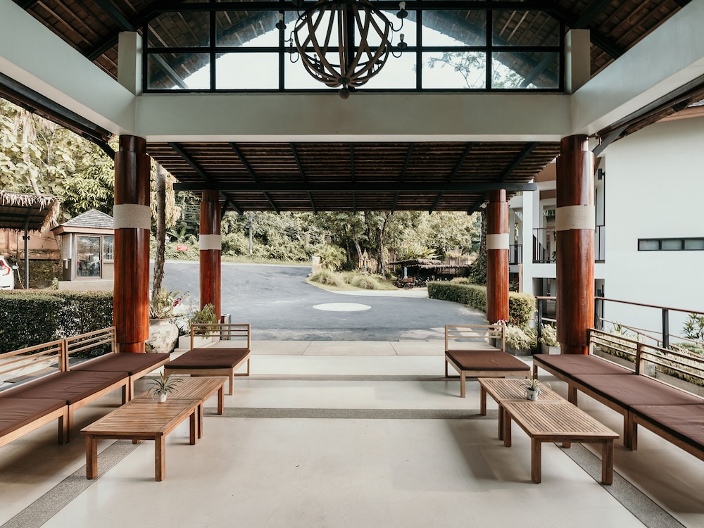 Lobby at The Mangrove by Blu Monkey, Wichit