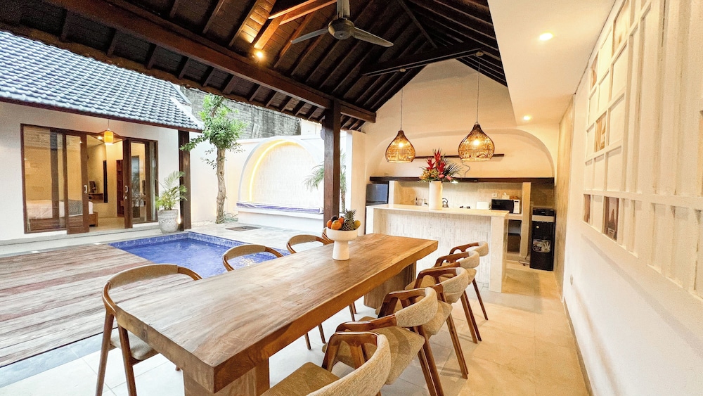 Apple Villa & Suite Seminyak 59/73