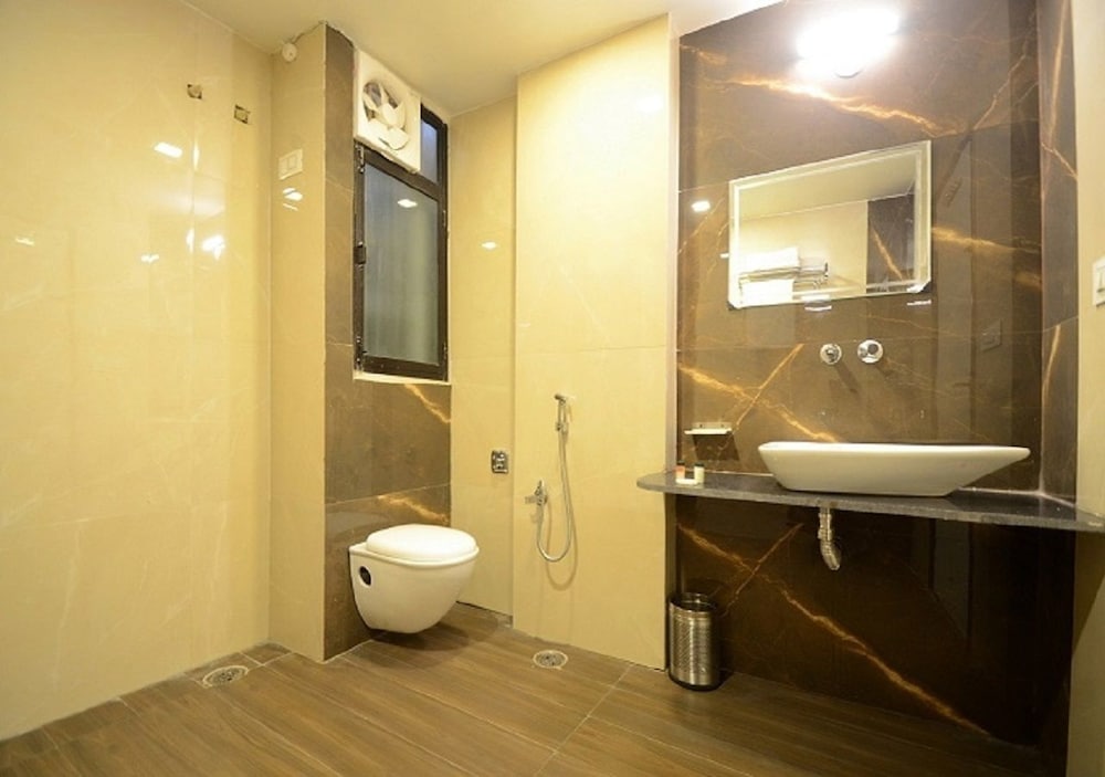 Hotel Metro Inn 26/27