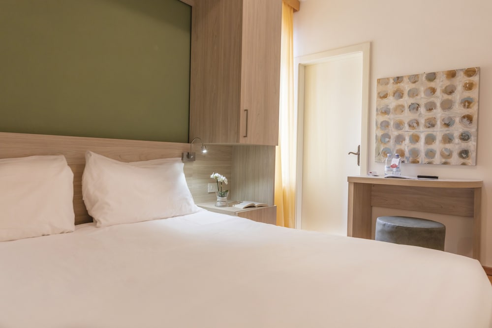 HOTEL SORAPISS 15/65