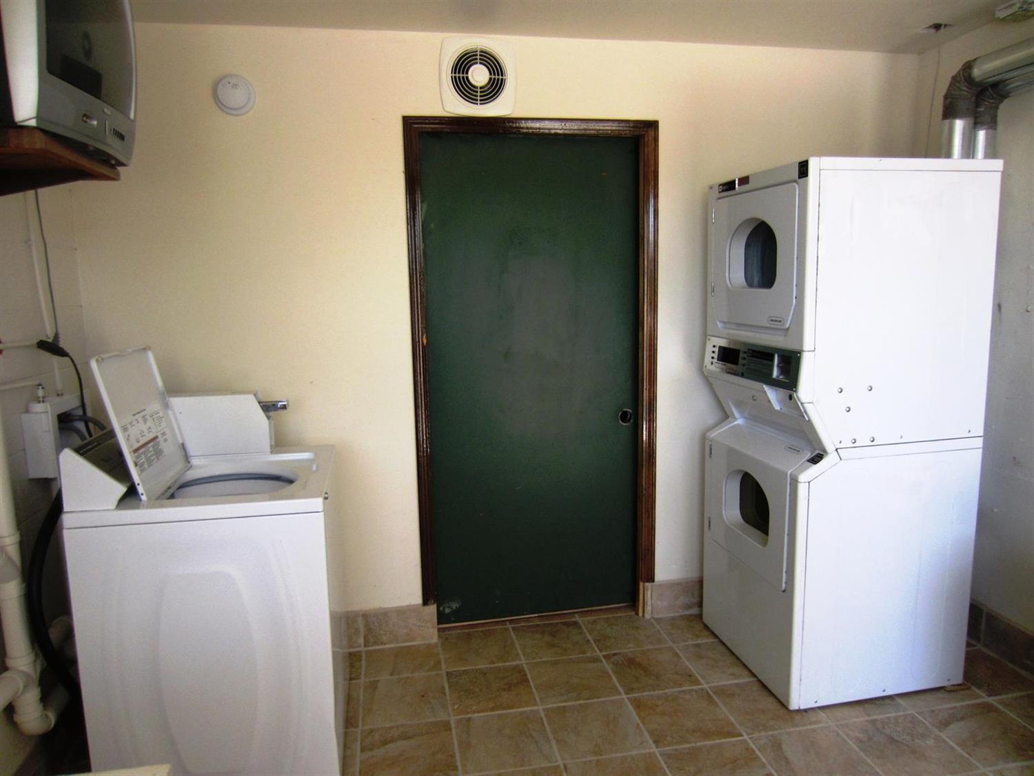 Americas Best Value Inn Suites Branson Near the Strip 21/32