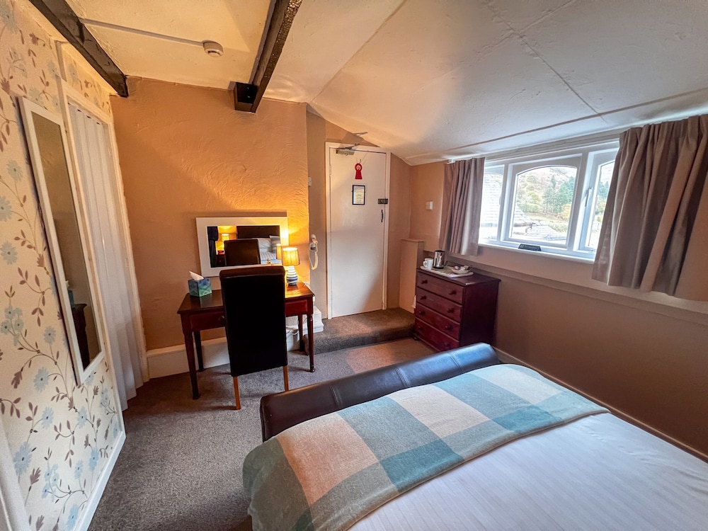 Gwesty Minffordd Hotel 12/50