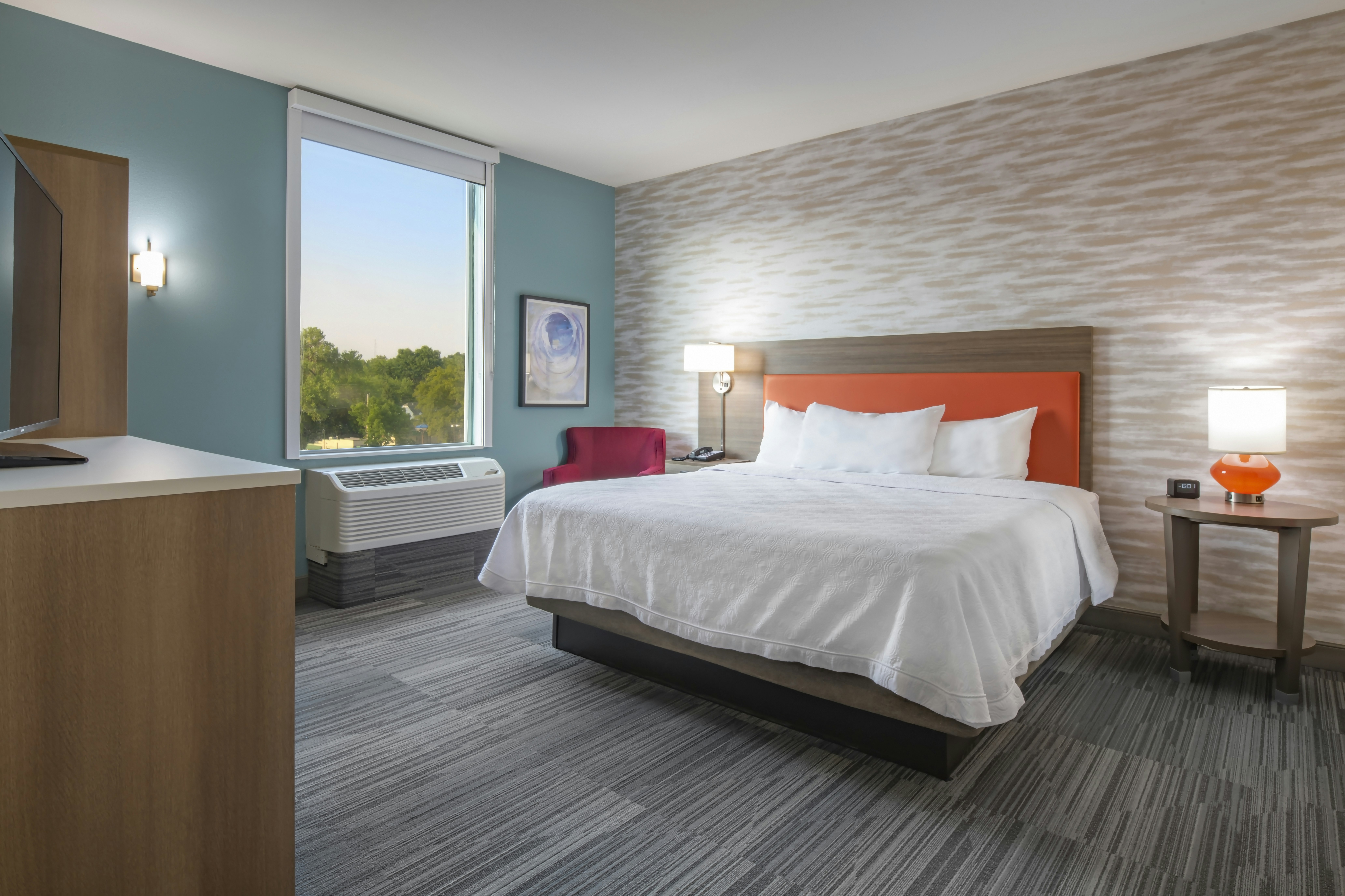 1 BEDROOM, SUITE, KING BED