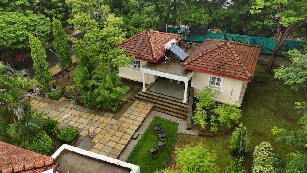 Modis Resort 35/46