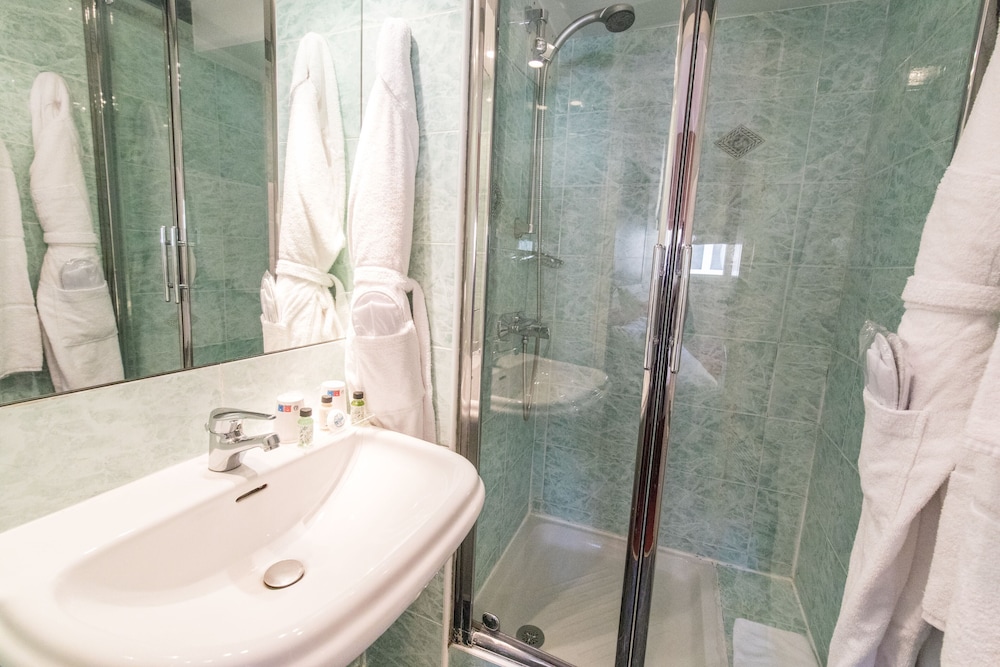 Cannes Croisette Prestige Apparthotel 48/50
