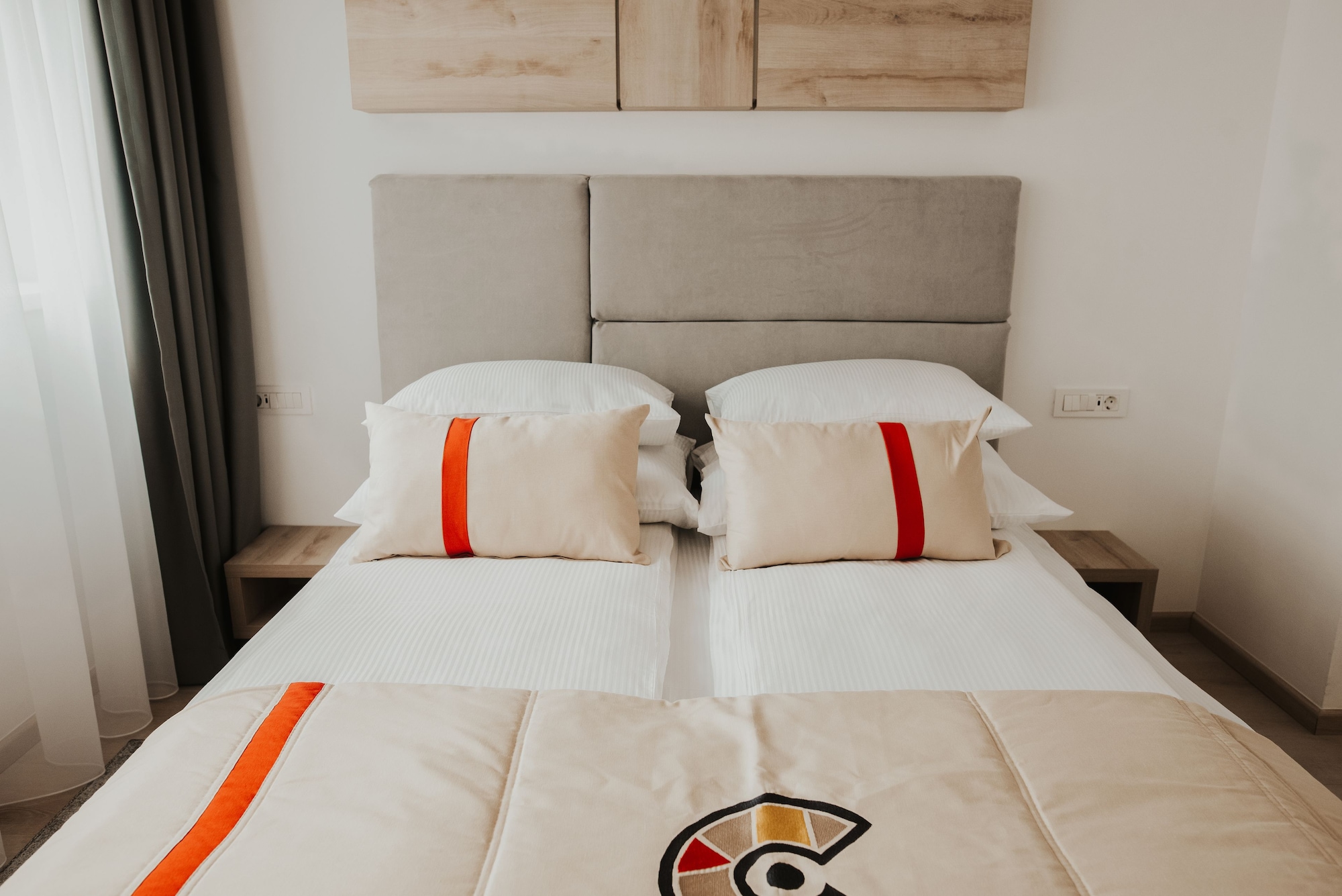 SUPERIOR, APARTMENT, KING BED, 2 KING BEDS, SOFA