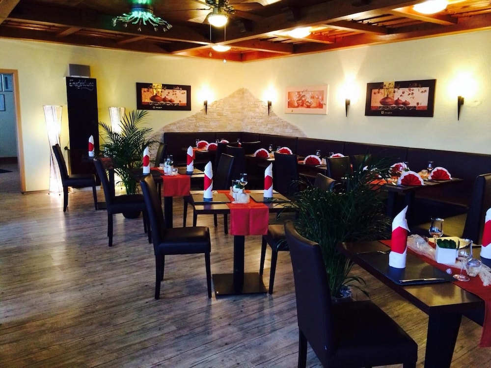 Hotel Zur Morschbach 8/22