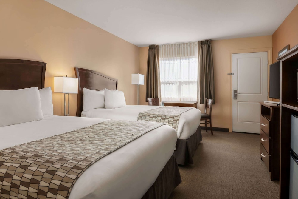 Travelodge by Wyndham Pincher Creek 5/20