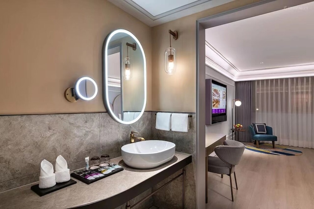 Mercure Fuzhou Downtown 56/61