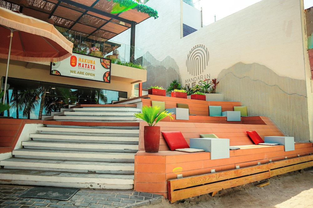Mandarin Nest Boracay 55/75