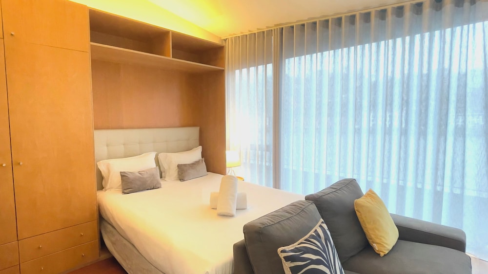 PREMIUM, STUDIO, RIVER VIEW