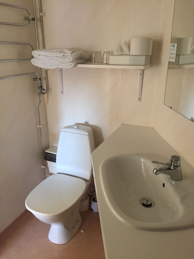 Hotell E-10 by First 7/33