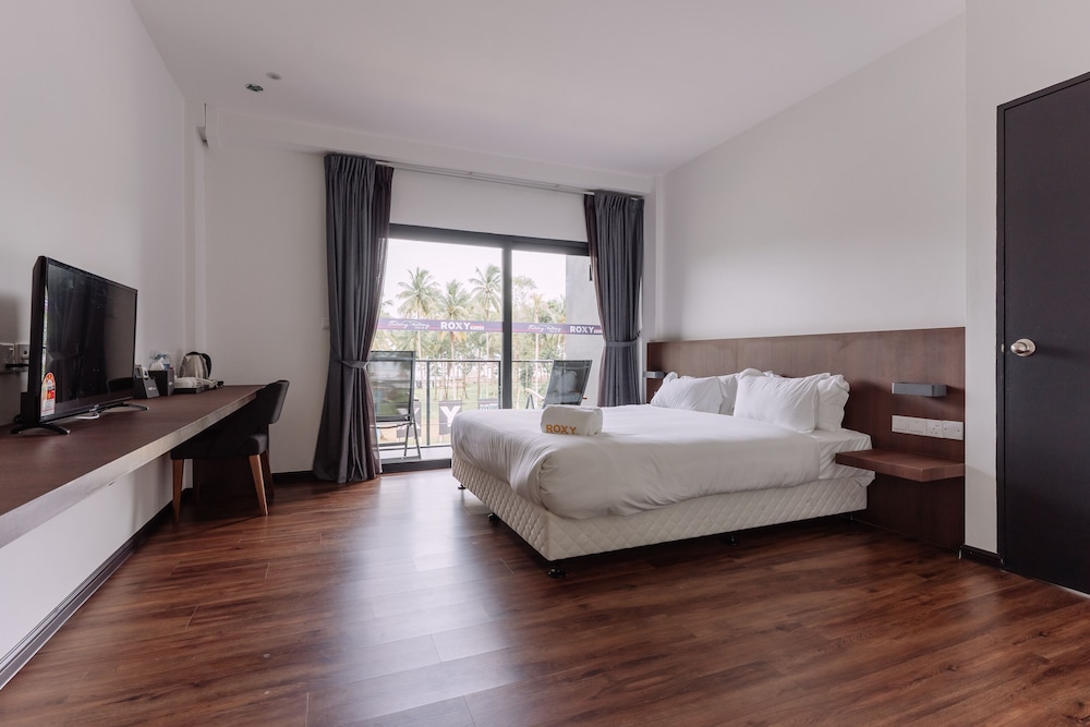 Roxy Sematan Villa And Townhouse 21/60