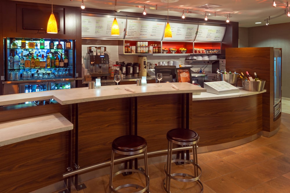 Courtyard by Marriott Denver Southwest-Lakewood 18/21