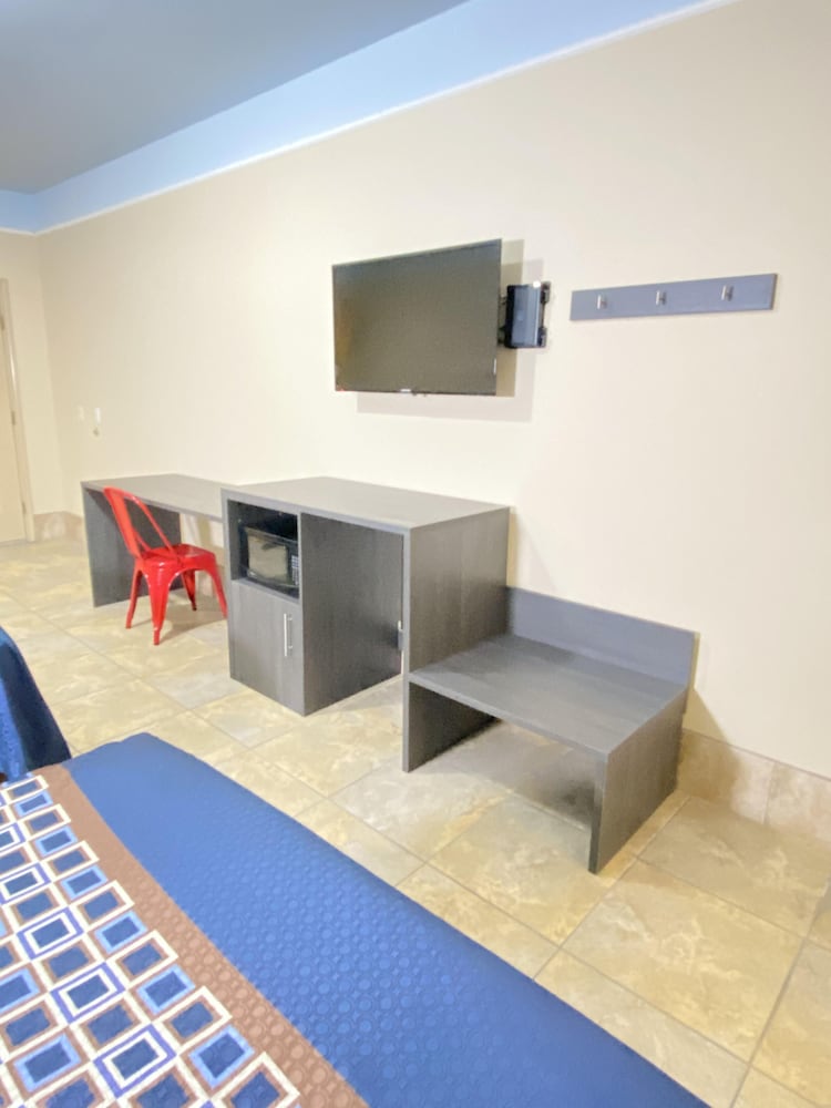 Texas Inn and Suites McAllen 24/47