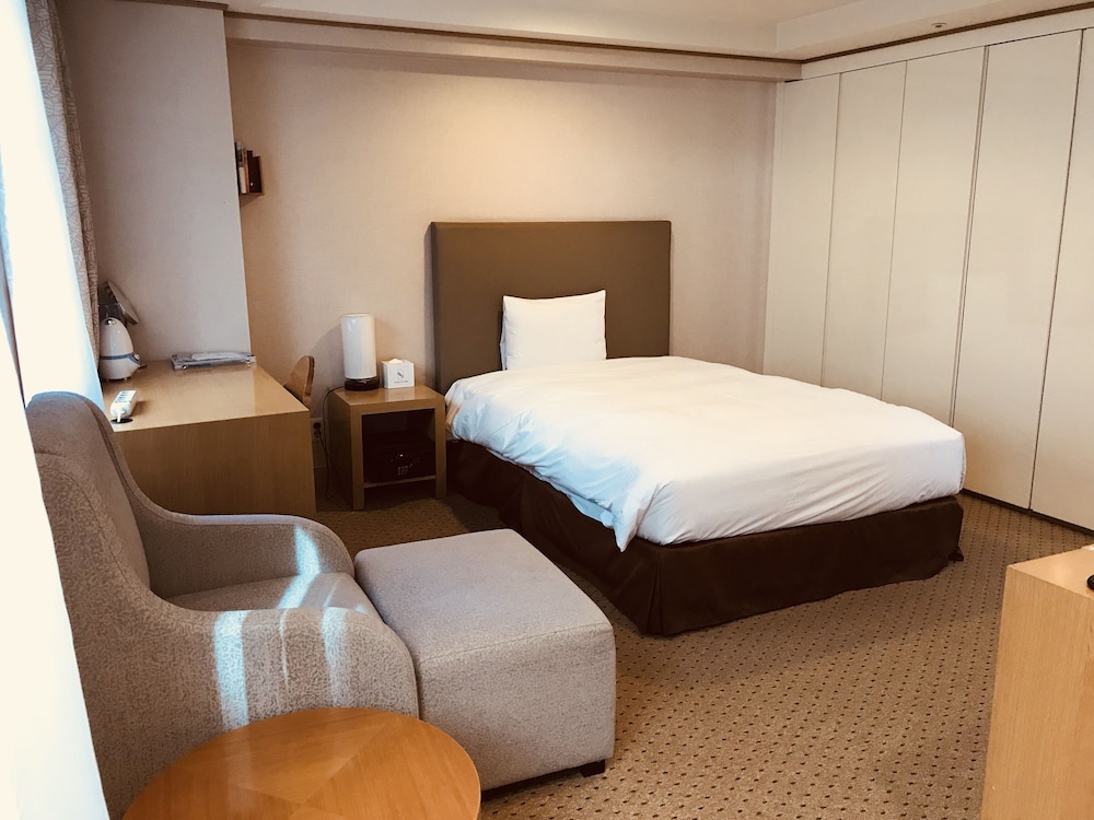 Toyoko Inn Daejeon Government Complex 25/75