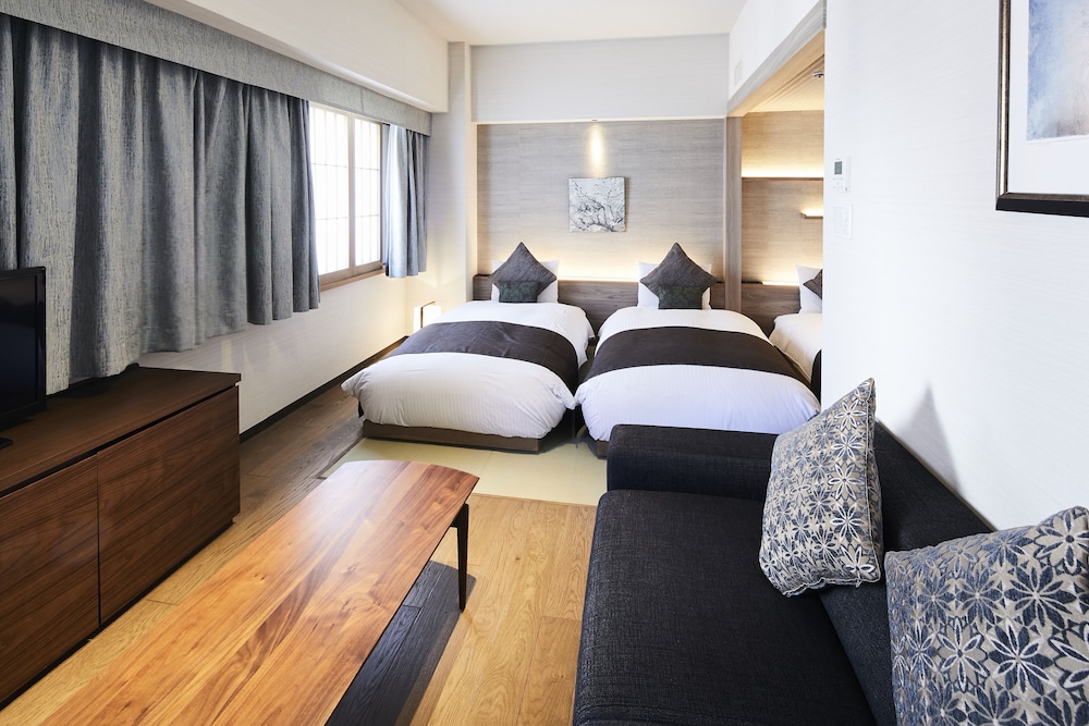 Ginza Grand Hotel 27/67
