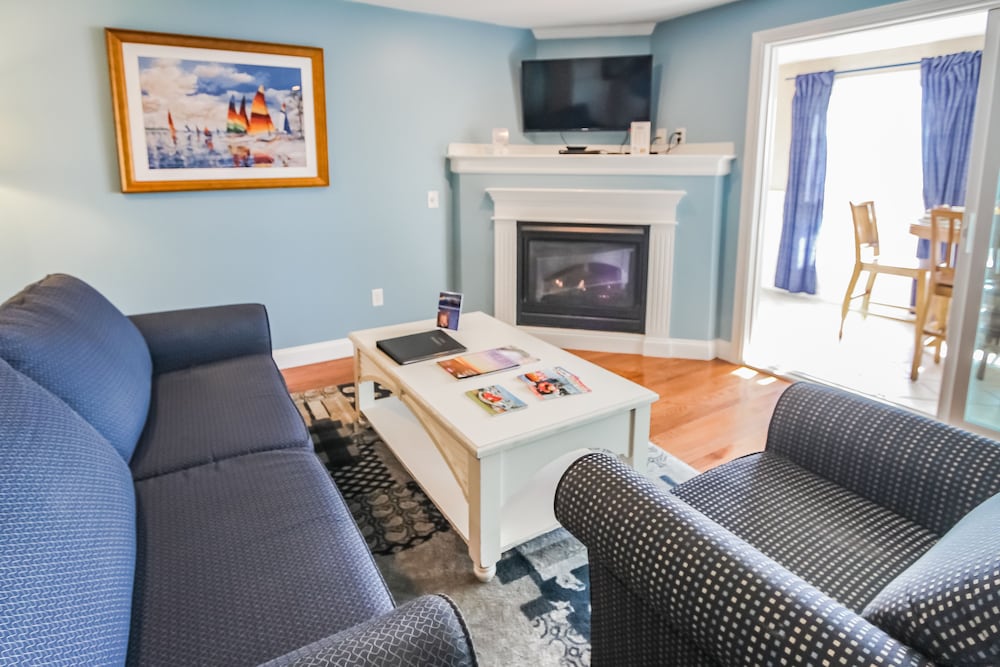 Edgewater Beach Resort, a VRI resort 17/29