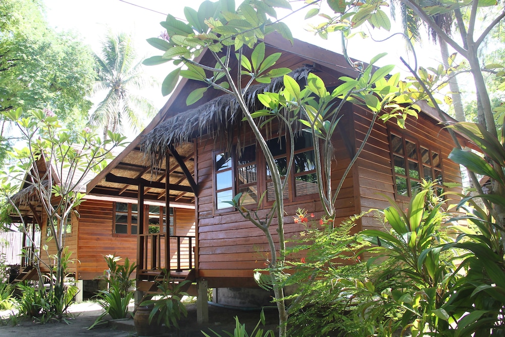 Lipe Beach Resort 6/50