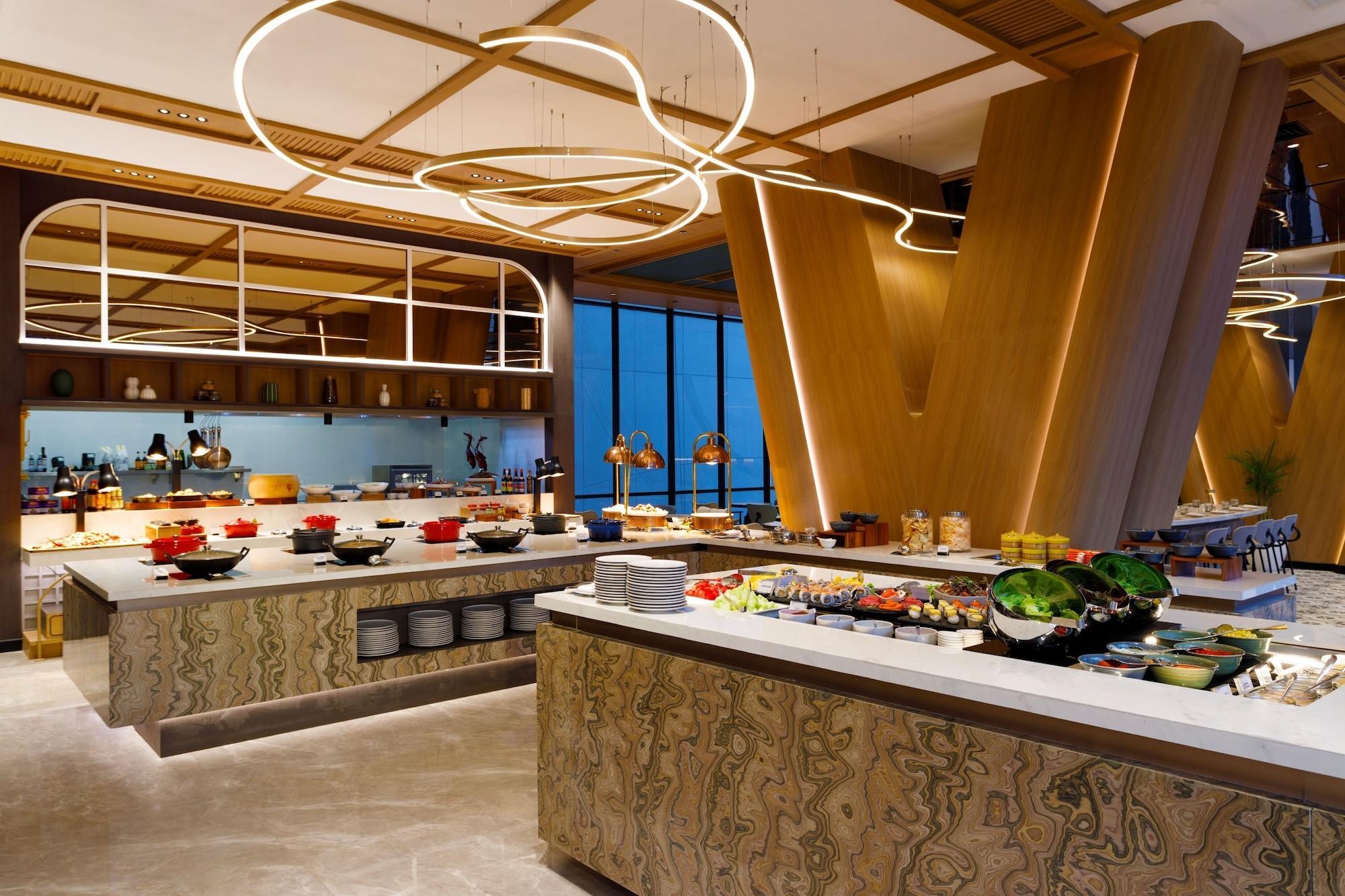 Lobby at Harris Hotel and Convention Serpong, Gading Serpong