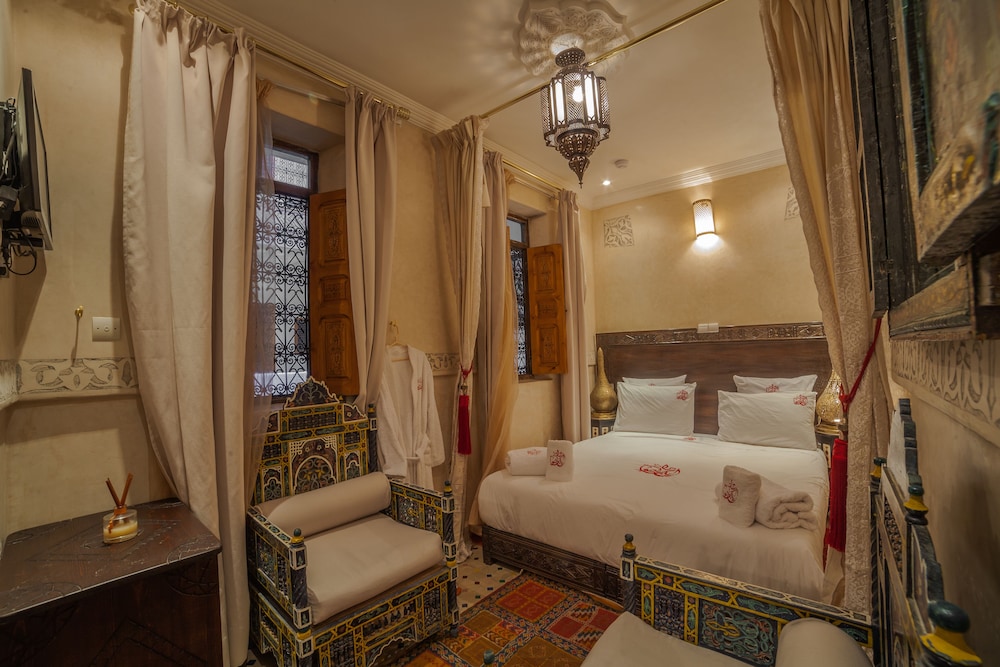 Riad Ikalimo 1 12/50
