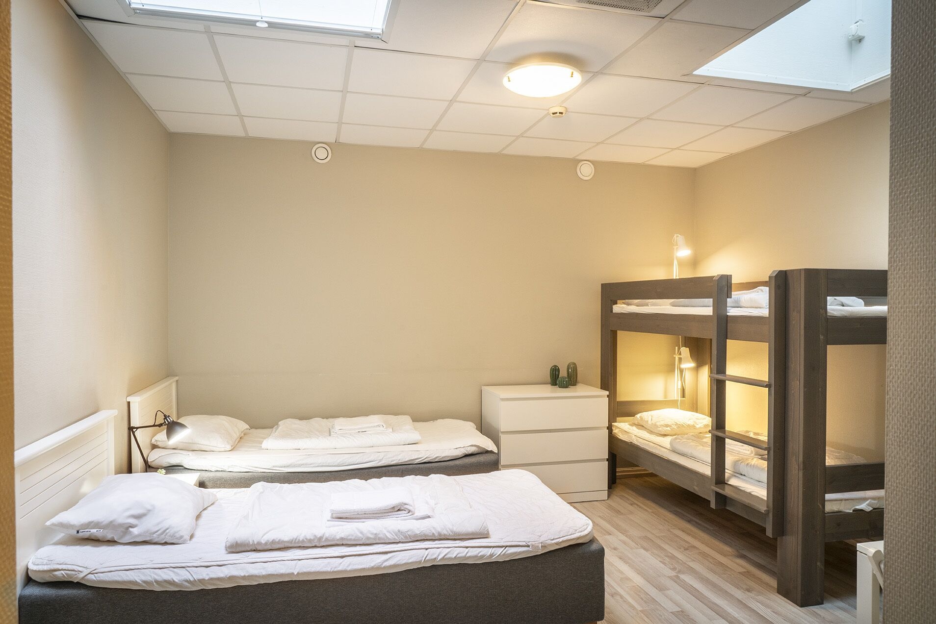 Skylight, Quadruple, Twin Beds, Bunk Bed, Shared Bathroom