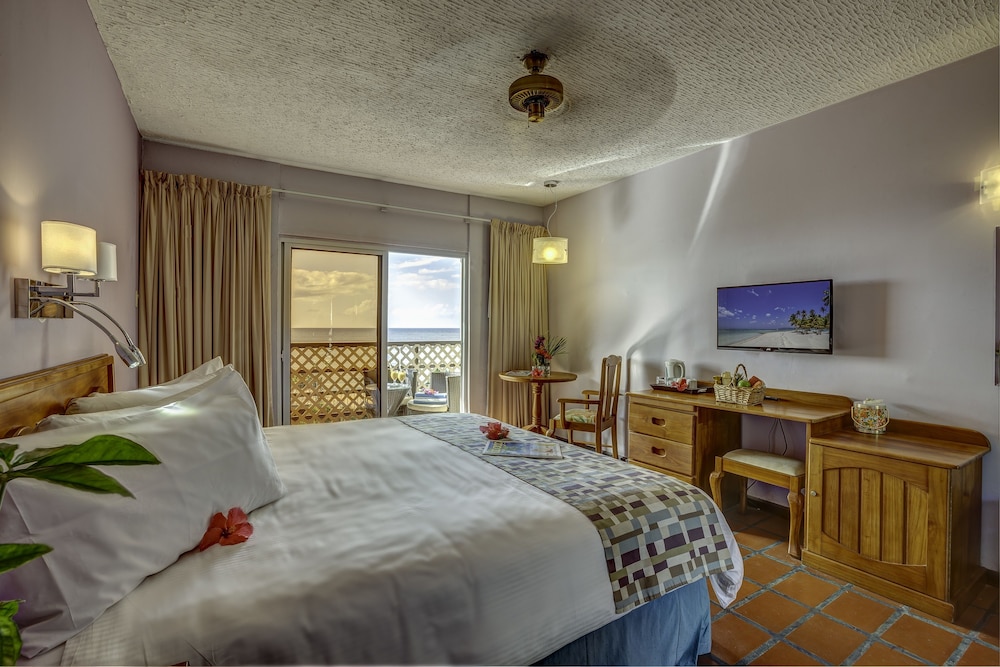Grafton Beach Resort 10/27