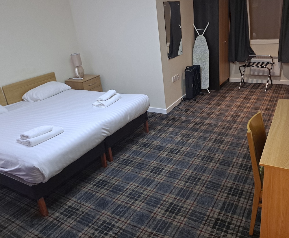CLUB, DOUBLE BED, NO WINDOW