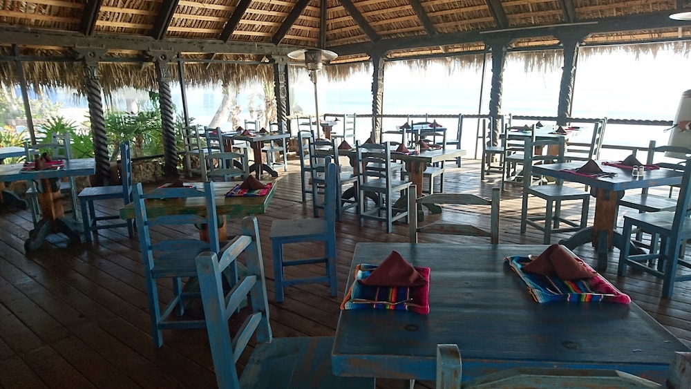 Las Rocas Resort Spa 19/50